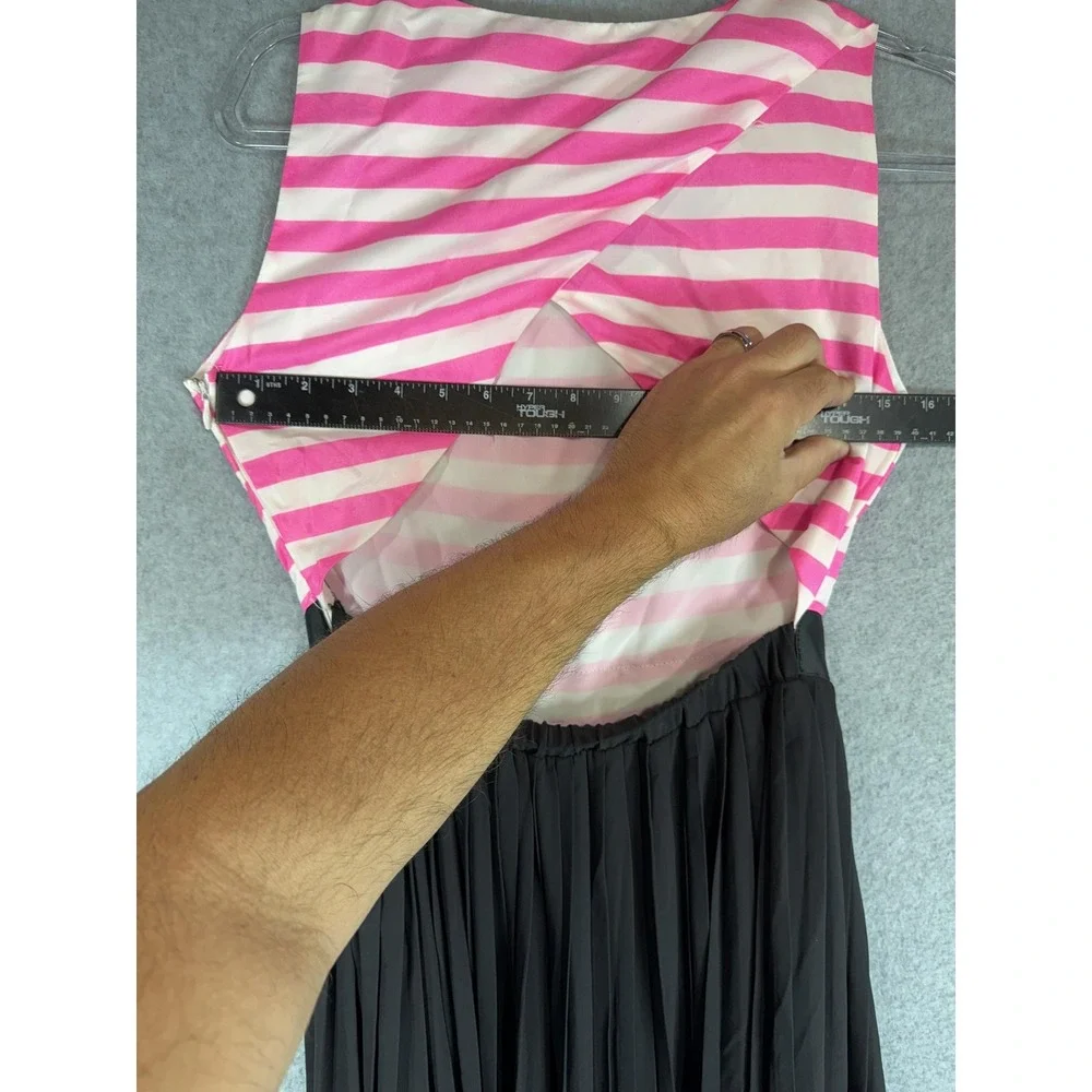 Charming Charlie Maxi Dress Womens Small Pleated Striped Black Sleeveless Cutout